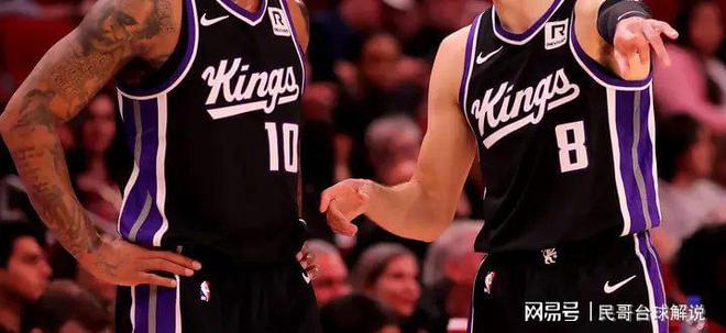 马刺队主场大胜黄蜂队，德罗赞砍下分轻松取胜的简单介绍