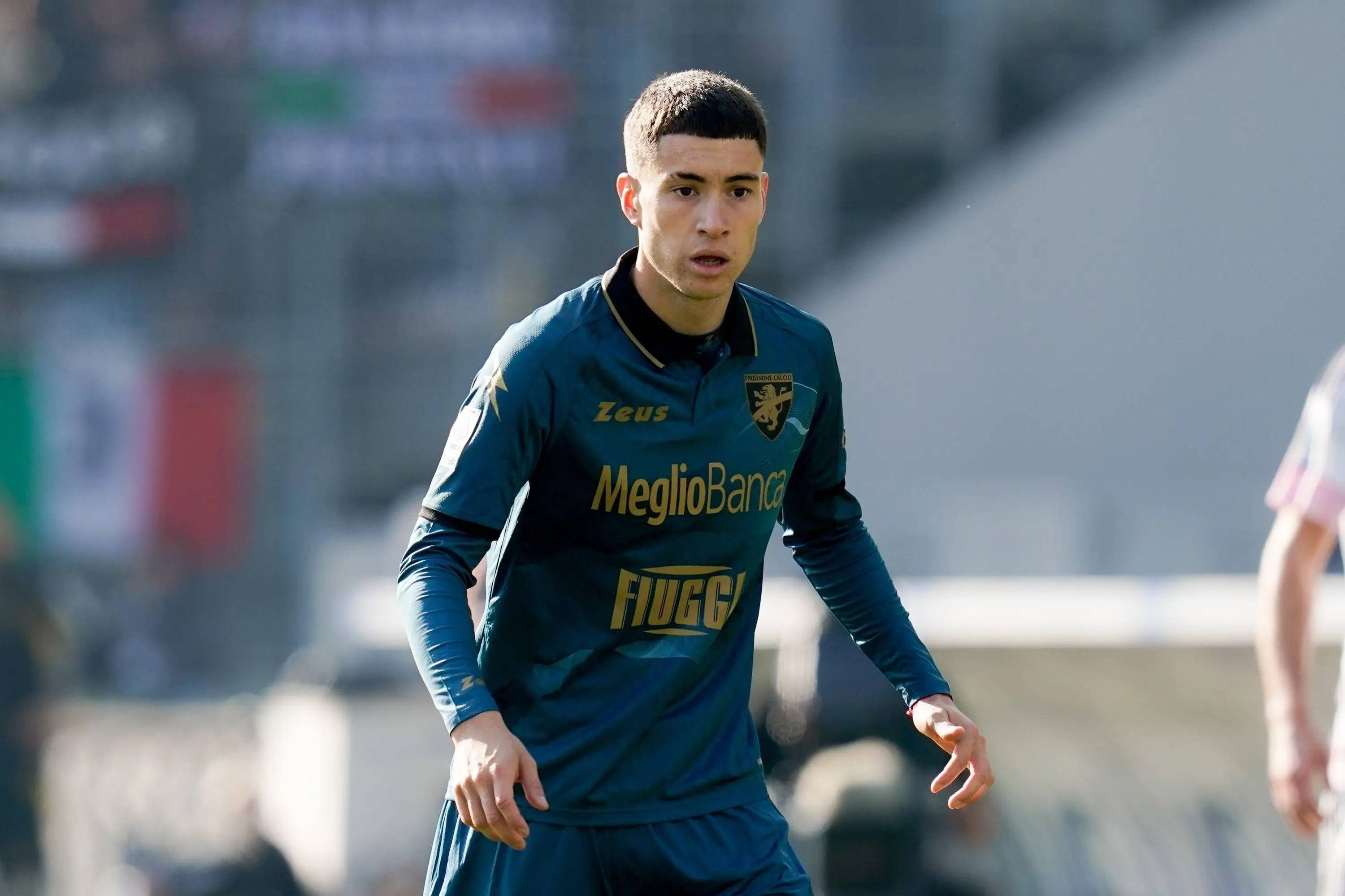 萨索洛主场苦战逼平维罗纳，保持不败的简单介绍