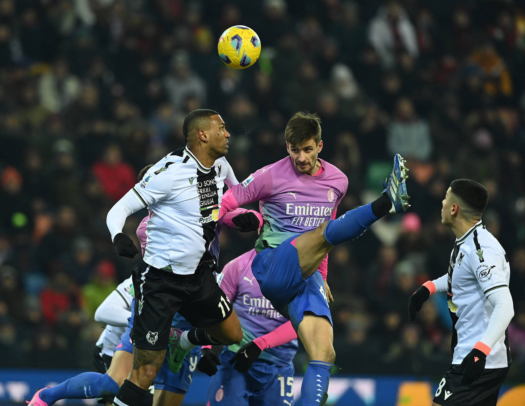 惊心一幕：AC米兰惨遭绝杀，遗憾落败的简单介绍