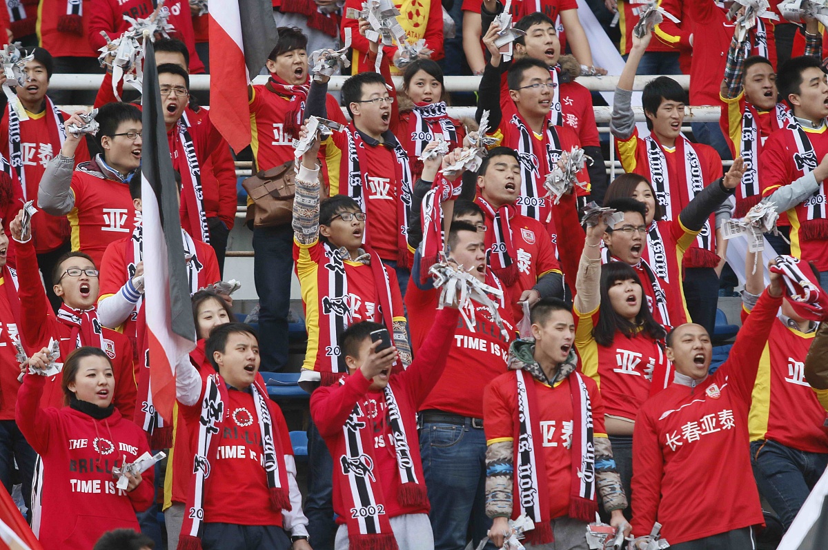 开云APP-包含拜仁慕尼黑成功击败对手，取得胜利的词条