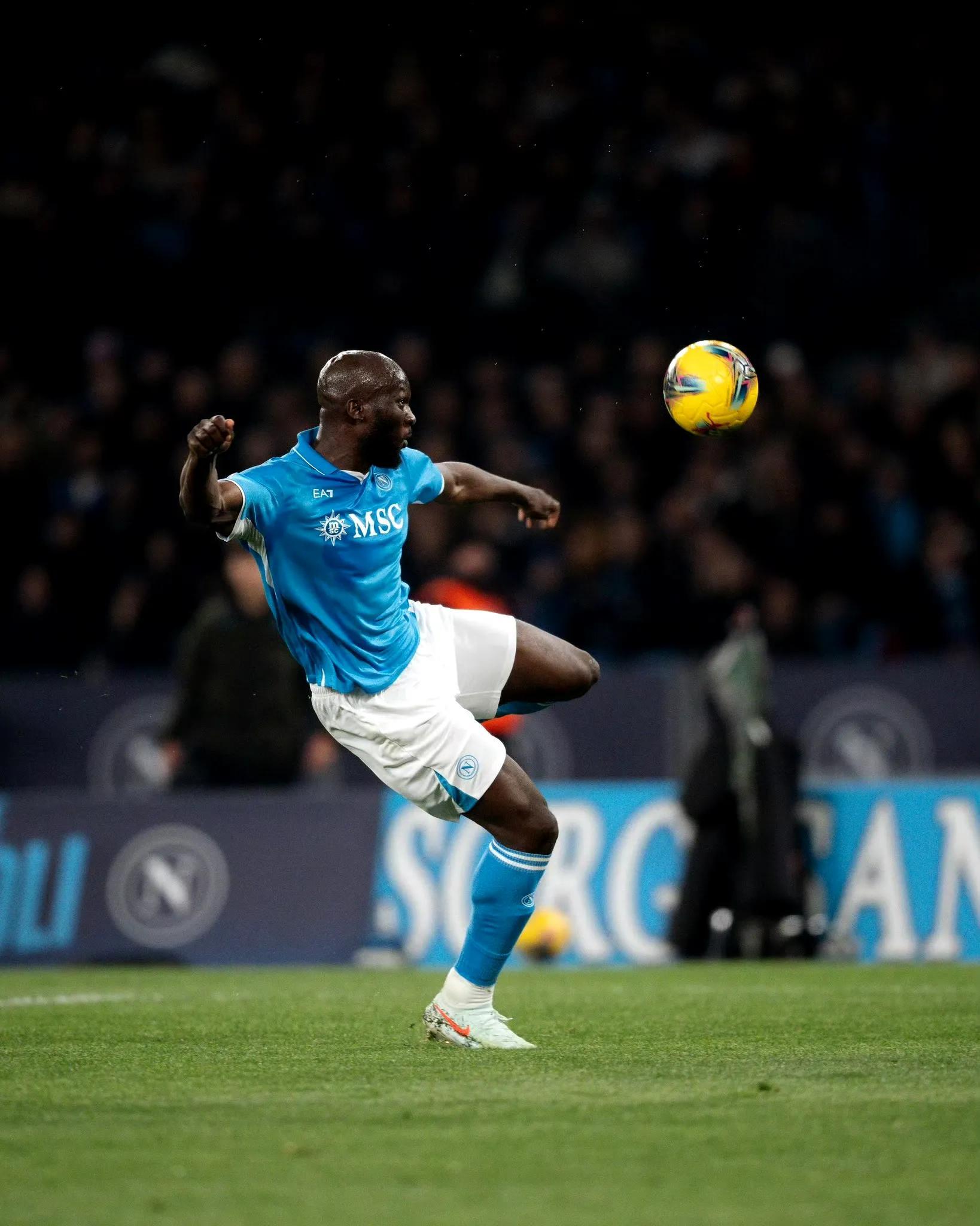 开云平台-包含意甲比赛中球员精湛技艺，一举夺魁！的词条