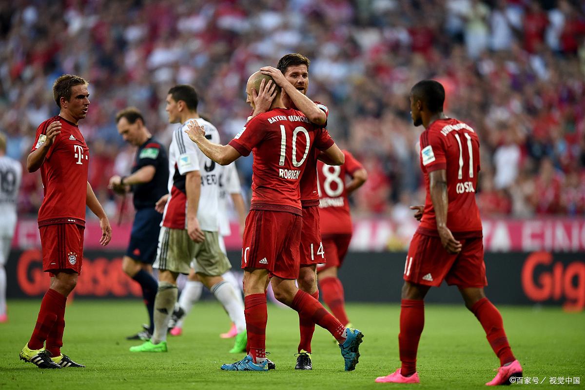 拜仁慕尼黑继续保持德甲榜首地位