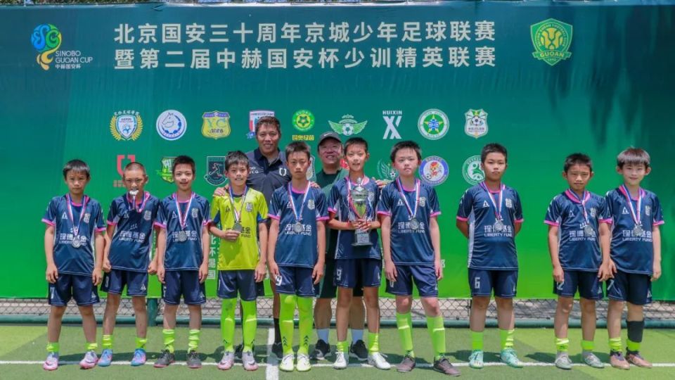 浙江上城少年足球赛开幕，新一轮对决展开