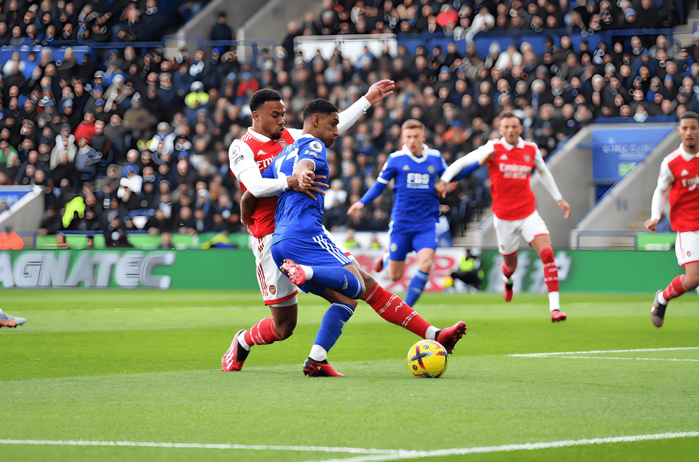 包含沙尔克主教练战术变化不利，球队衰退的词条