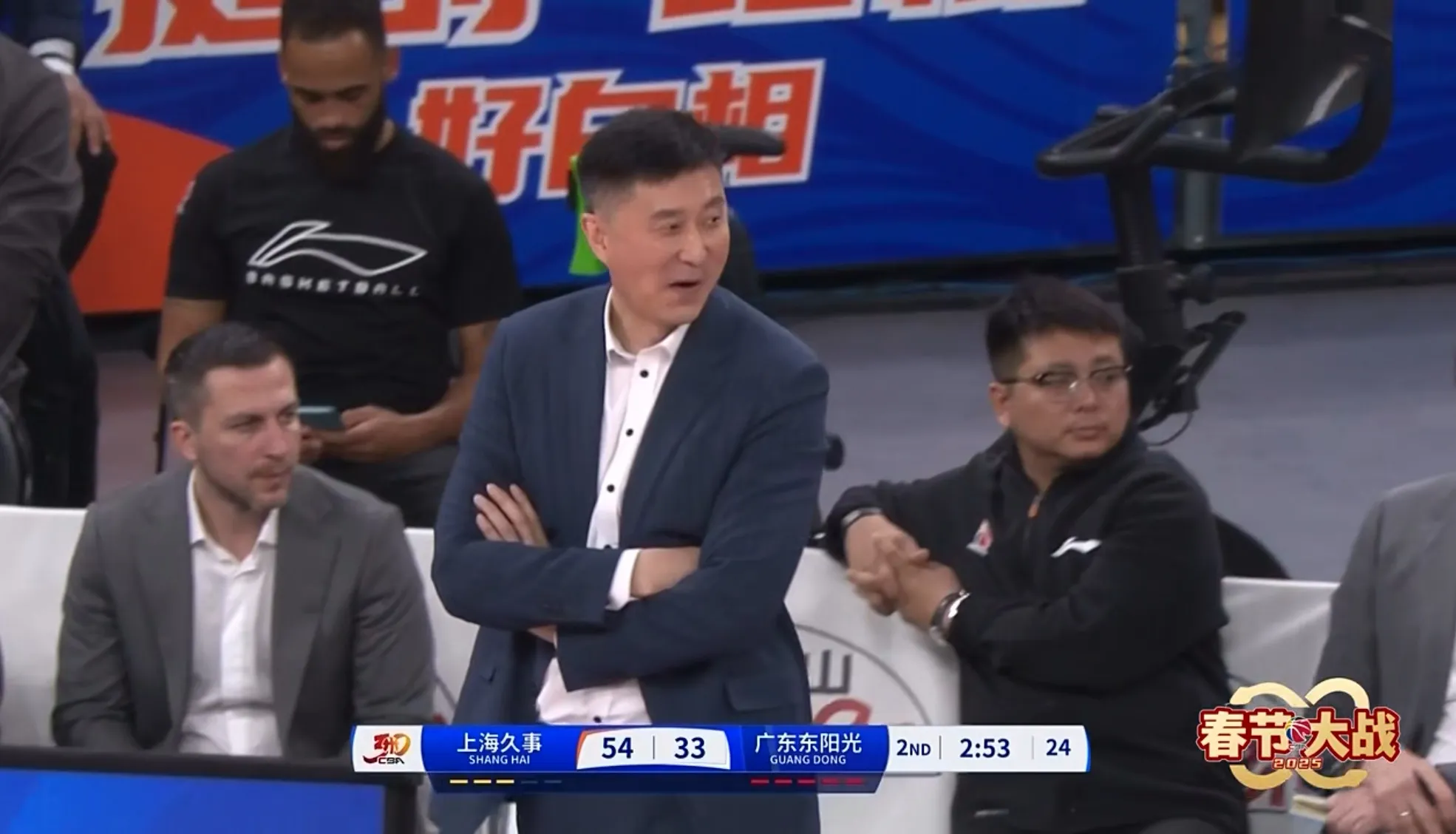 开云体育app-吉林队主帅微笑走下场，队员表现出色的简单介绍