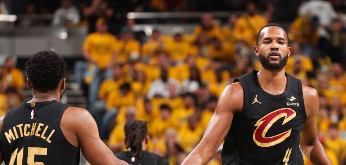 开云体育平台APP-骑士队员因个人失误陷入抨击，球队备受压力的简单介绍