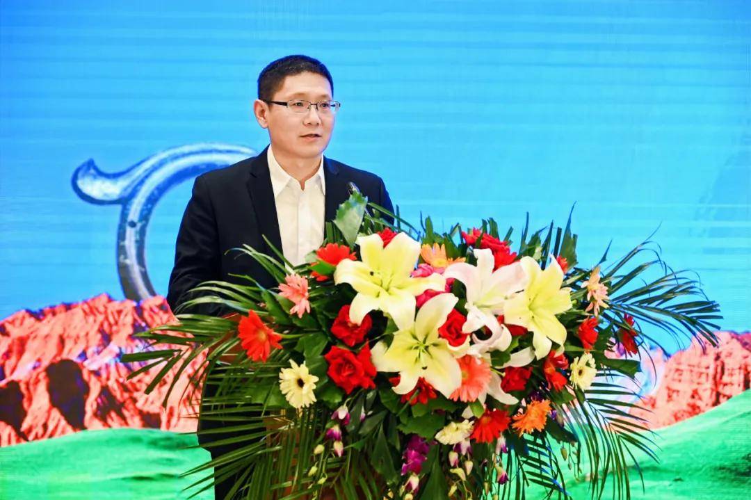 关于人主场告捷，继续领先东部的信息