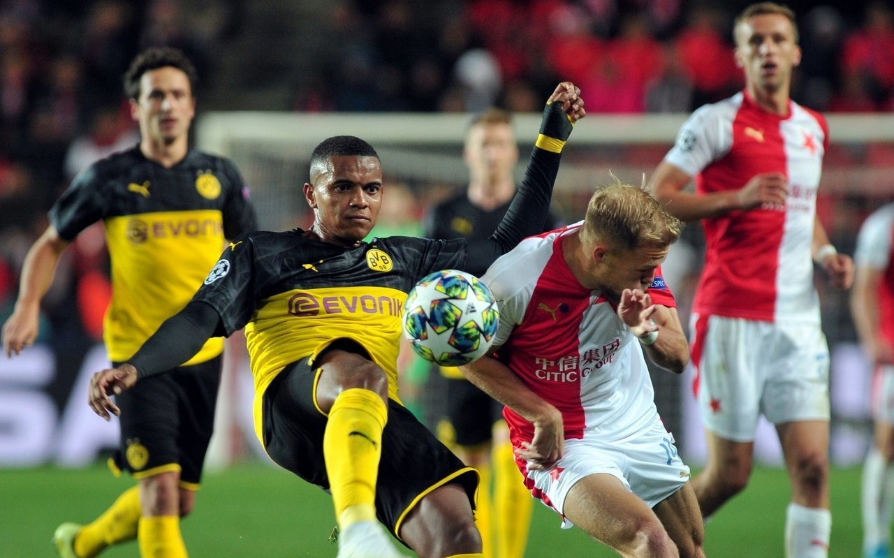 沙尔克04主场大破多特蒙德,全队表现强大无比 沙尔克04主场大破多特蒙德,全队表现强大无比