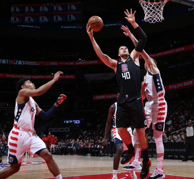 开云体育中国-快船力克尼克斯，哈雷尔砍下27分的简单介绍