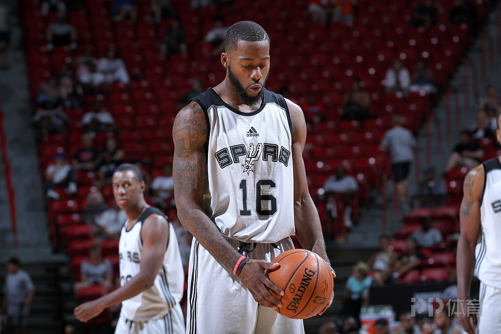 墨西哥男篮险胜菲律宾男篮，西蒙斯送出助攻的简单介绍