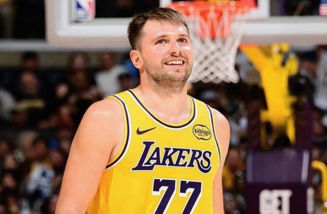 开云体育登录-热火完胜步行者，东契奇刷新纪录