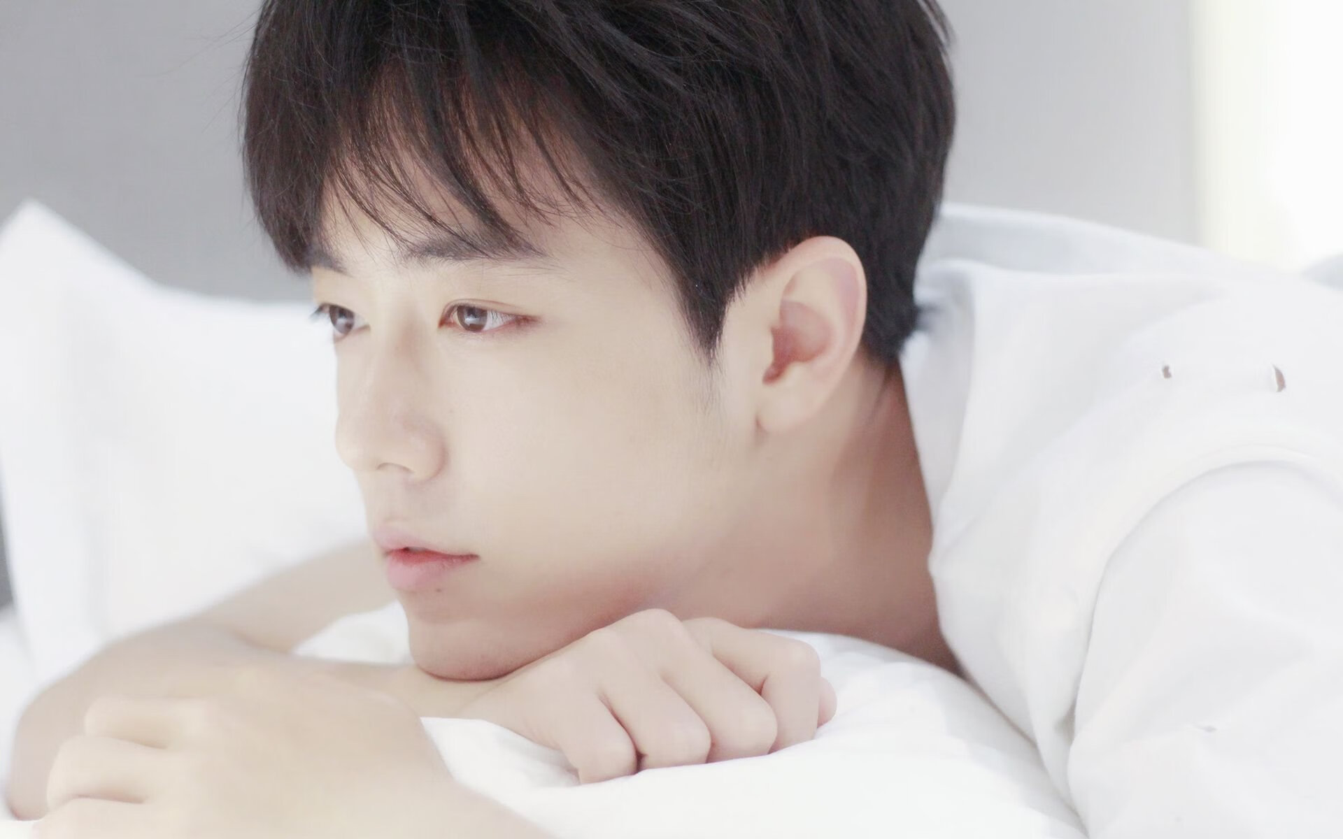 开云体育APP下载-新王当立！萨卡攻防一体碾压式统治，哥伦比亚新星闪光轻取巴萨