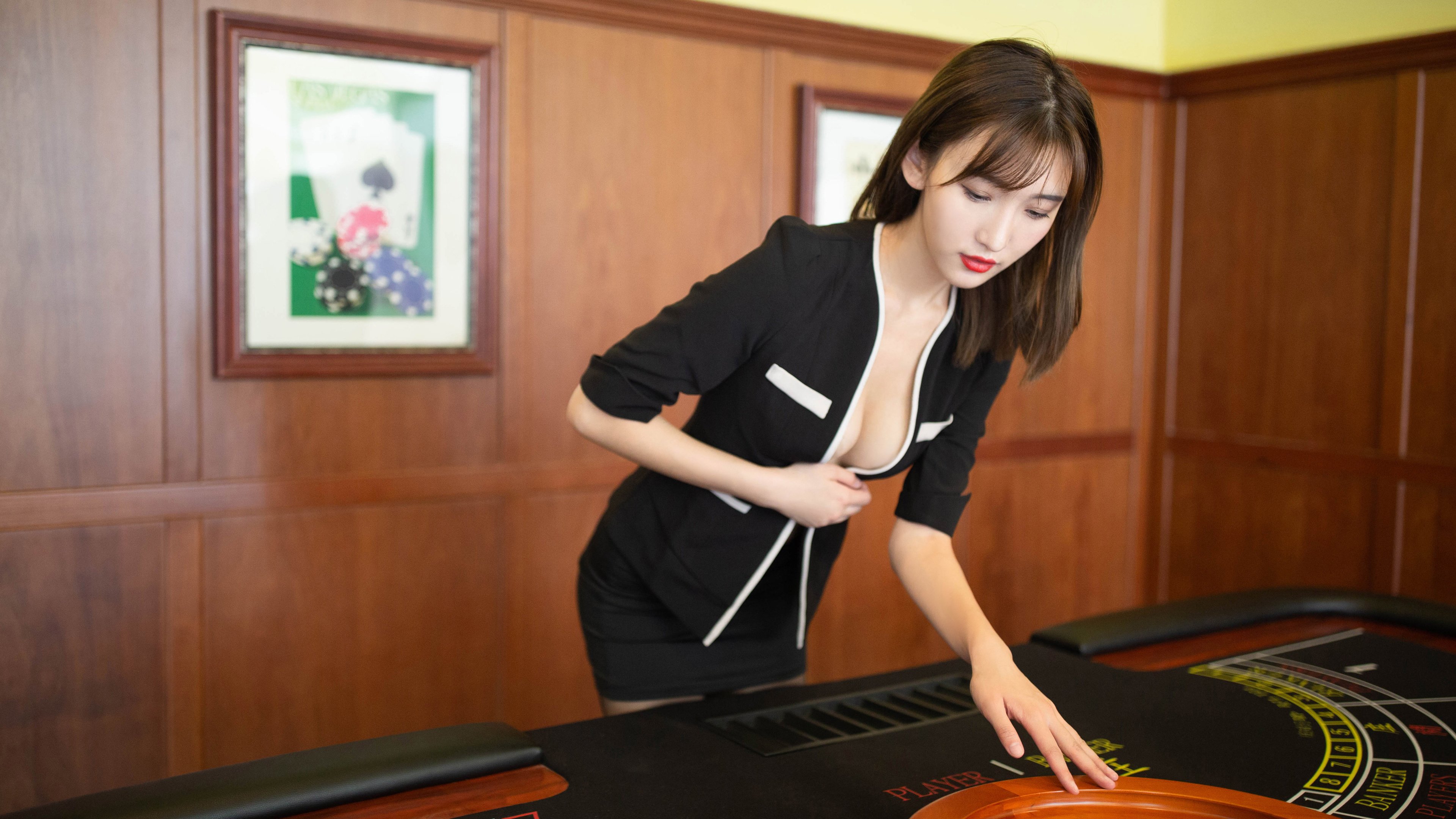 开云体育中国-双重高光，奥亚尔萨瓦尔的数据统治与贝蒂斯对多特蒙德的全面压制