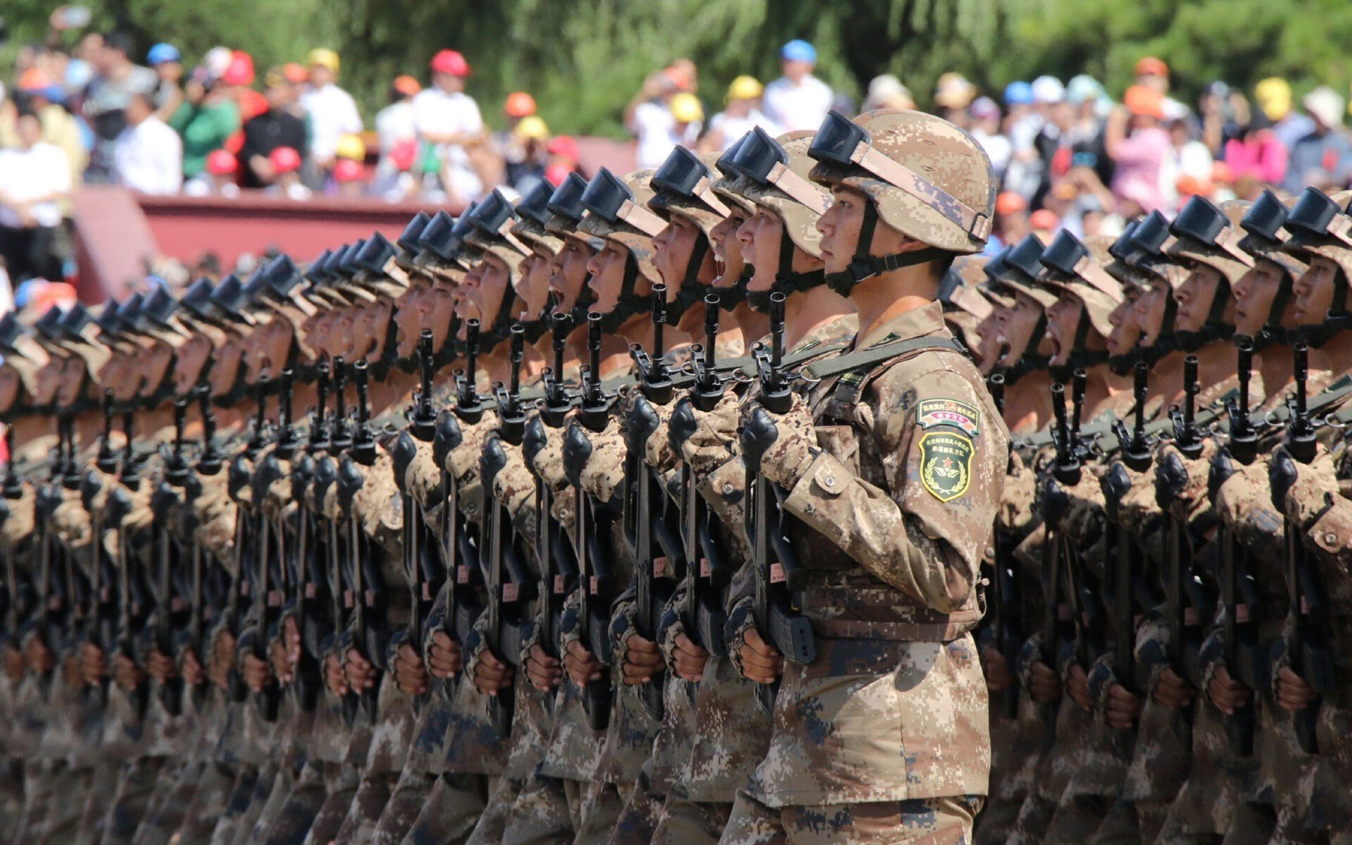 黄潜风暴席卷非洲雄狮，从比利亚雷亚尔的一波流到阿坎吉的防守美学