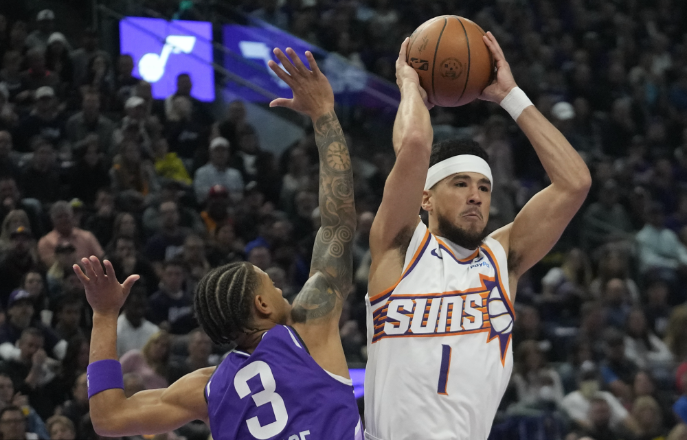 福克斯爆发，太阳连续得分压制爵士