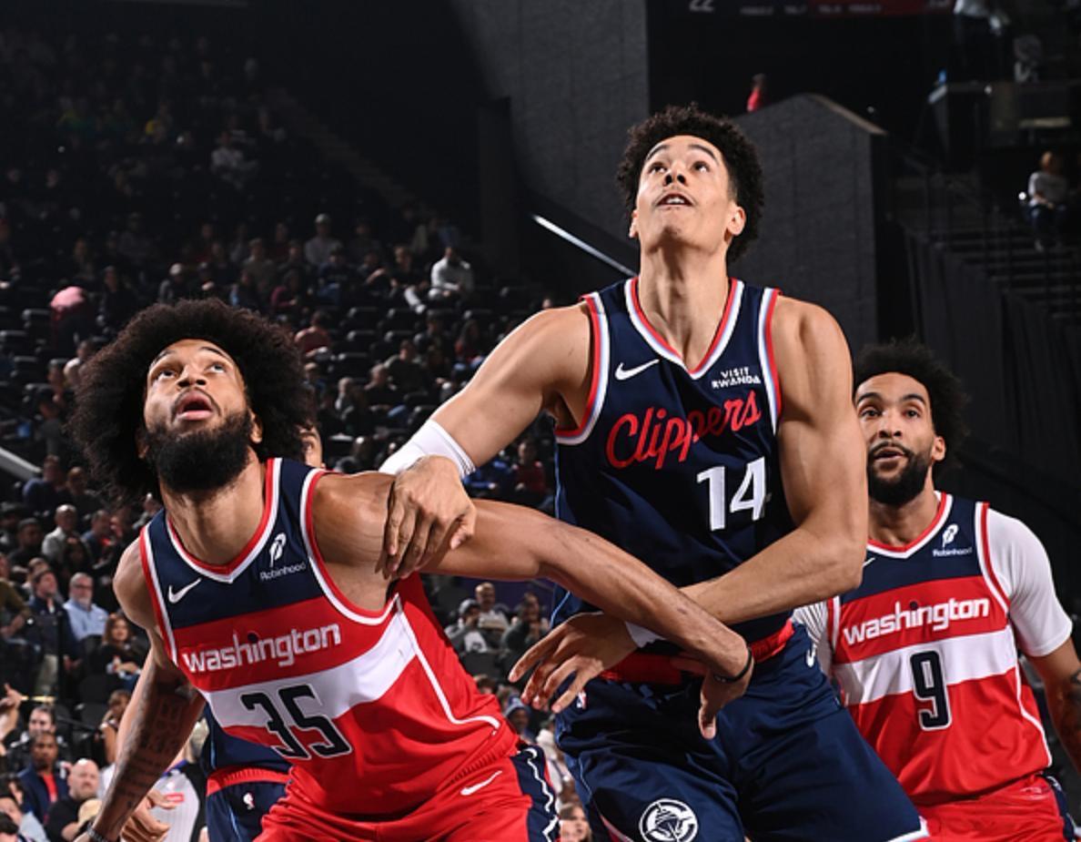 NBA季后赛焦点战，鹈鹕提前终结悬念快船