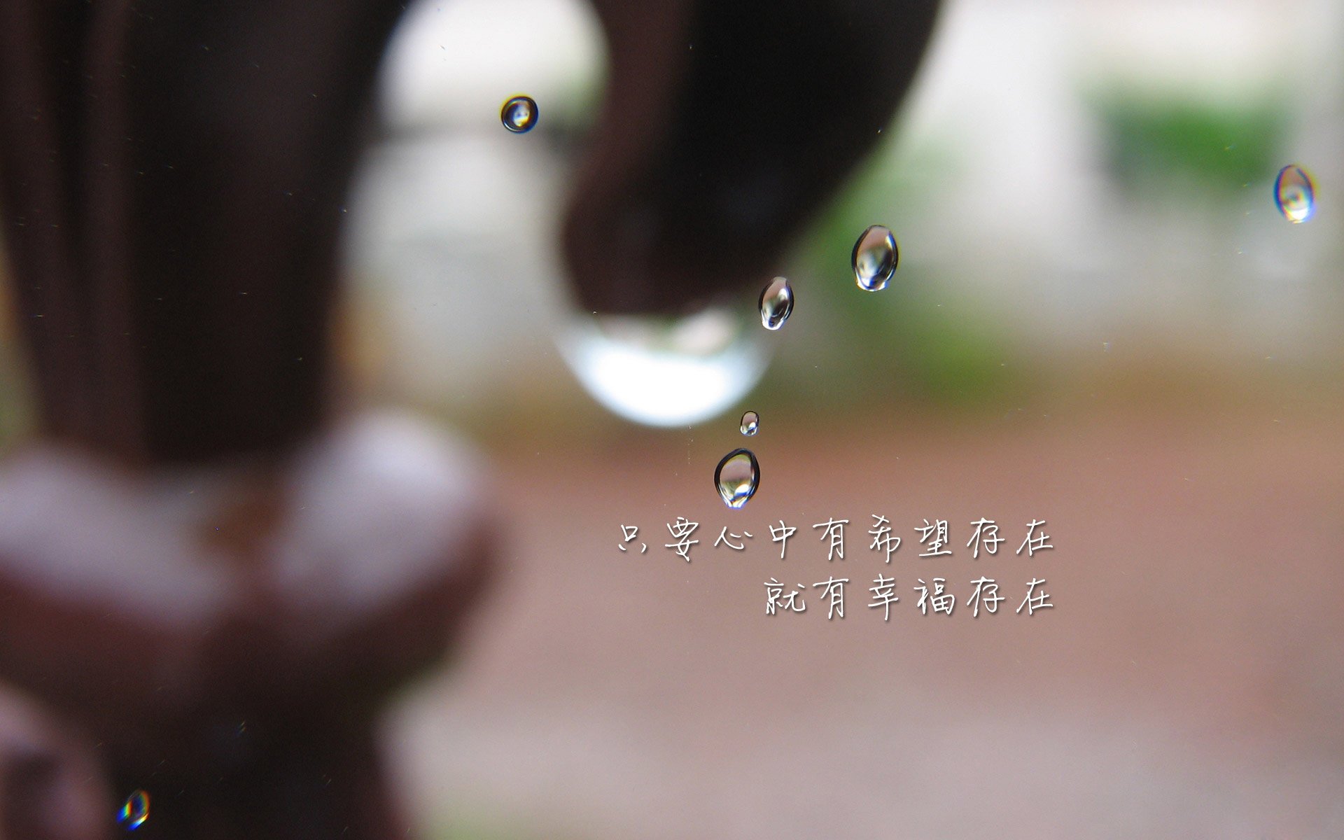 高卢雄鸡利爪破敌，萨卡独造三球，法国队险胜伊拉克挺进2026世界杯十六强